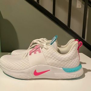 Nike Renew size 10